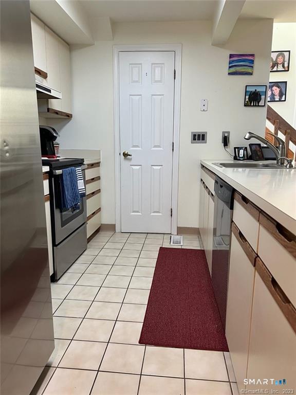 67 Sandpiper Crescent Milford CT 06460