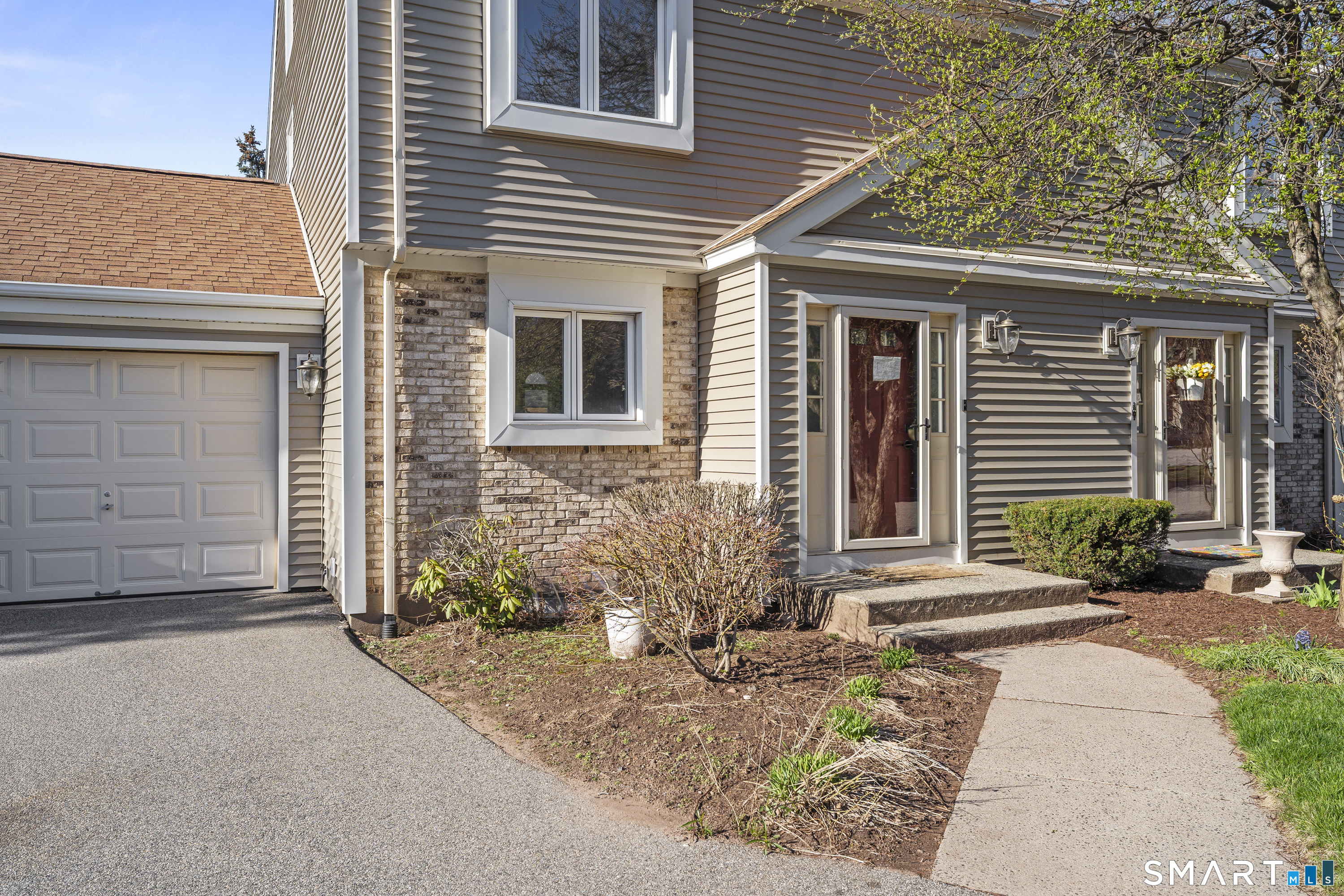 184 Main Street Manchester CT 06042