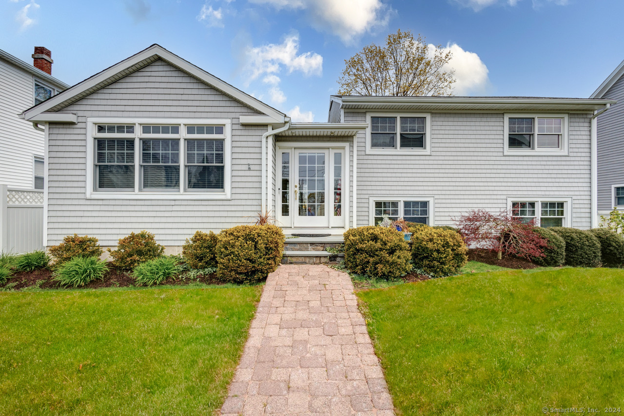4 East Walk Clinton CT 06413