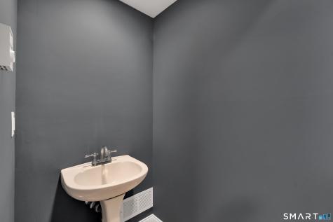 6 Glen Ridge Court New Milford CT 06776