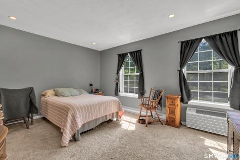 6 Glen Ridge Court New Milford CT 06776