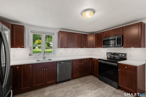 298 Roseville Terrace Fairfield CT 06824