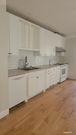 316 Grovers Avenue Bridgeport CT 06605