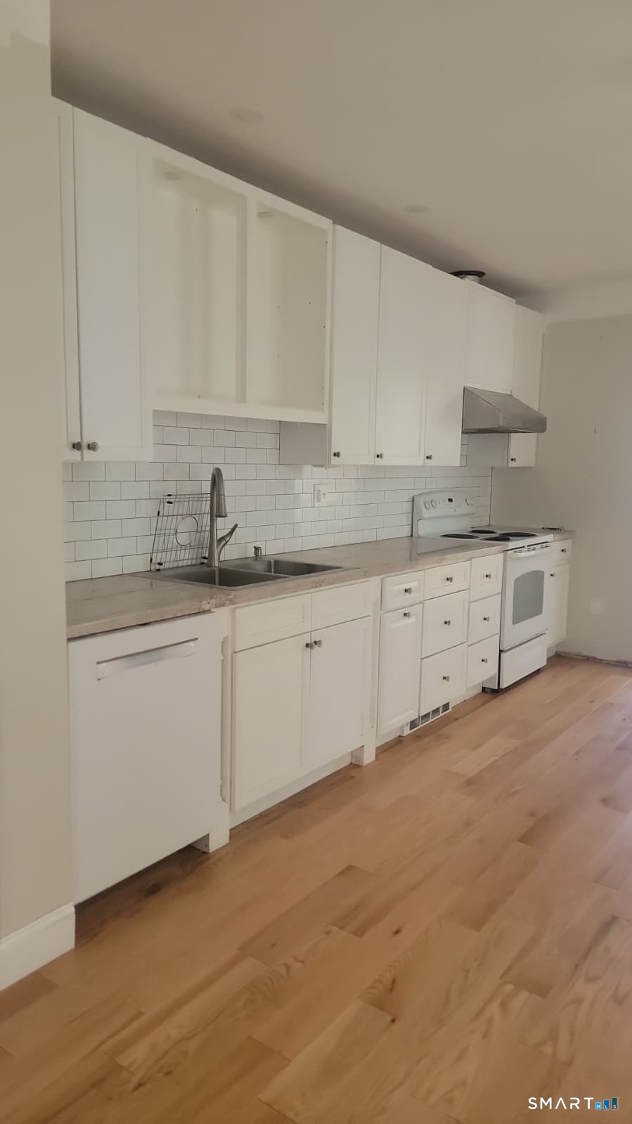 318 Grovers Avenue Bridgeport CT 06605