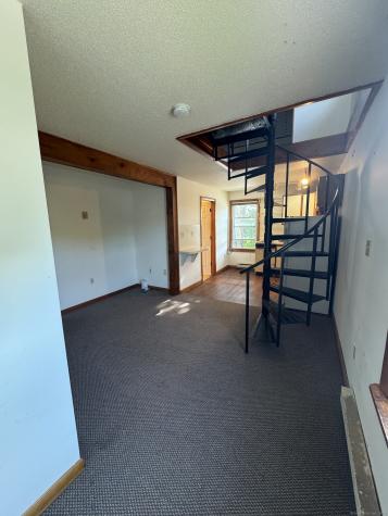 49 Ledyard Avenue Groton CT 06340