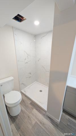 21 Rondy Lane East Hartford CT 06108