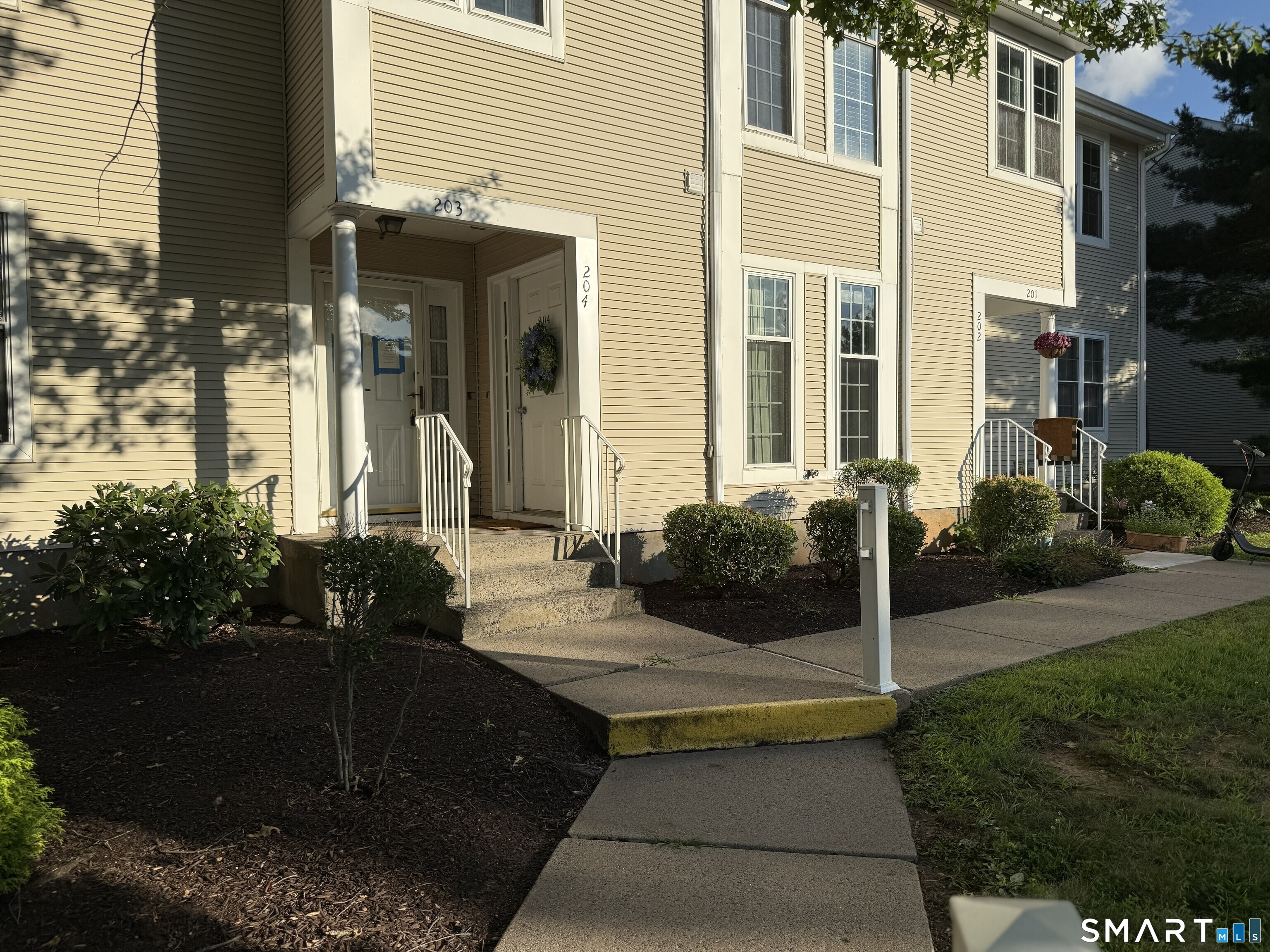 204 Country Club Court Rocky Hill CT 06067