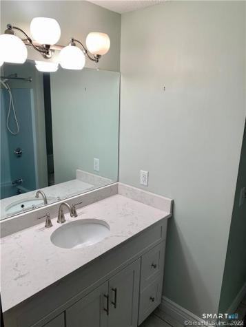 121 Rockledge Drive South Windsor CT 06074