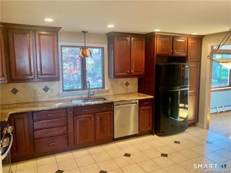 121 Rockledge Drive South Windsor CT 06074