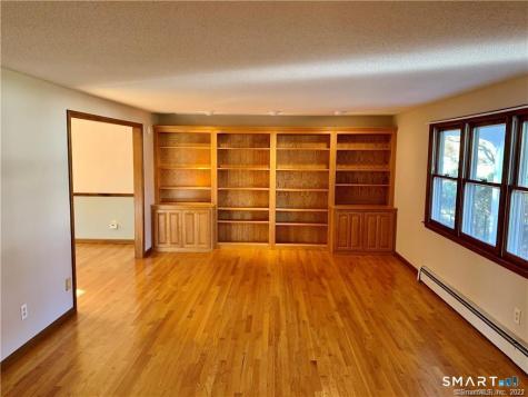 121 Rockledge Drive South Windsor CT 06074