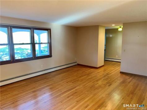 121 Rockledge Drive South Windsor CT 06074