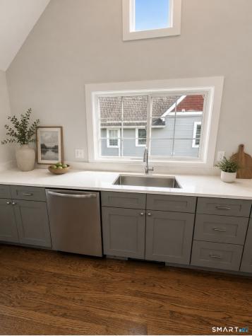 276 Harbor Street Branford CT 06405