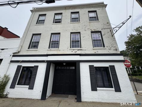 345 Bank Street New London CT 06320