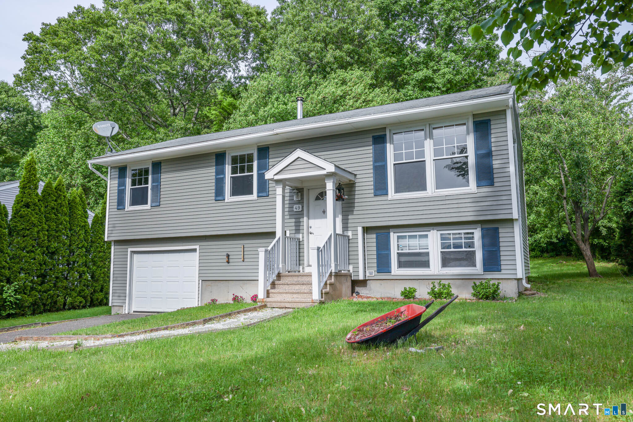 49 Tudor Lane Naugatuck CT 06770
