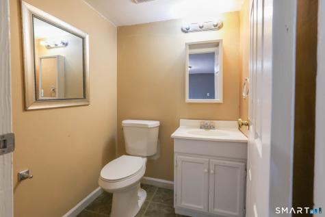 49 Tudor Lane Naugatuck CT 06770