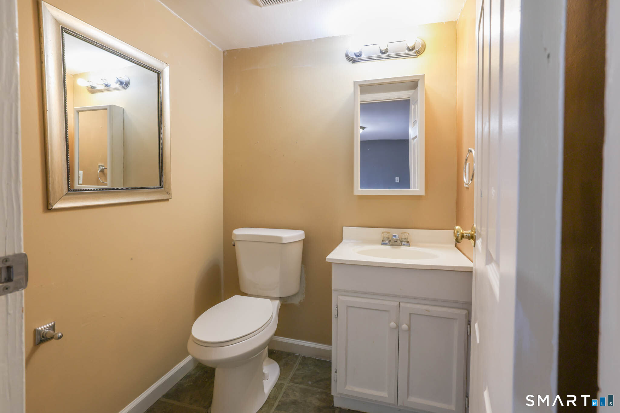 49 Tudor Lane Naugatuck CT 06770
