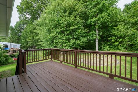 49 Tudor Lane Naugatuck CT 06770
