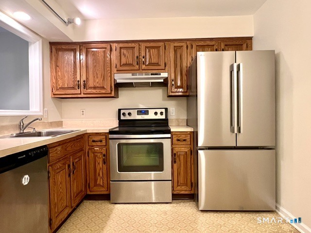 55 Mill Plain Road Danbury CT 06811