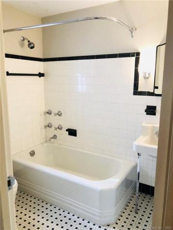 203 Ballard Drive West Hartford CT 06119