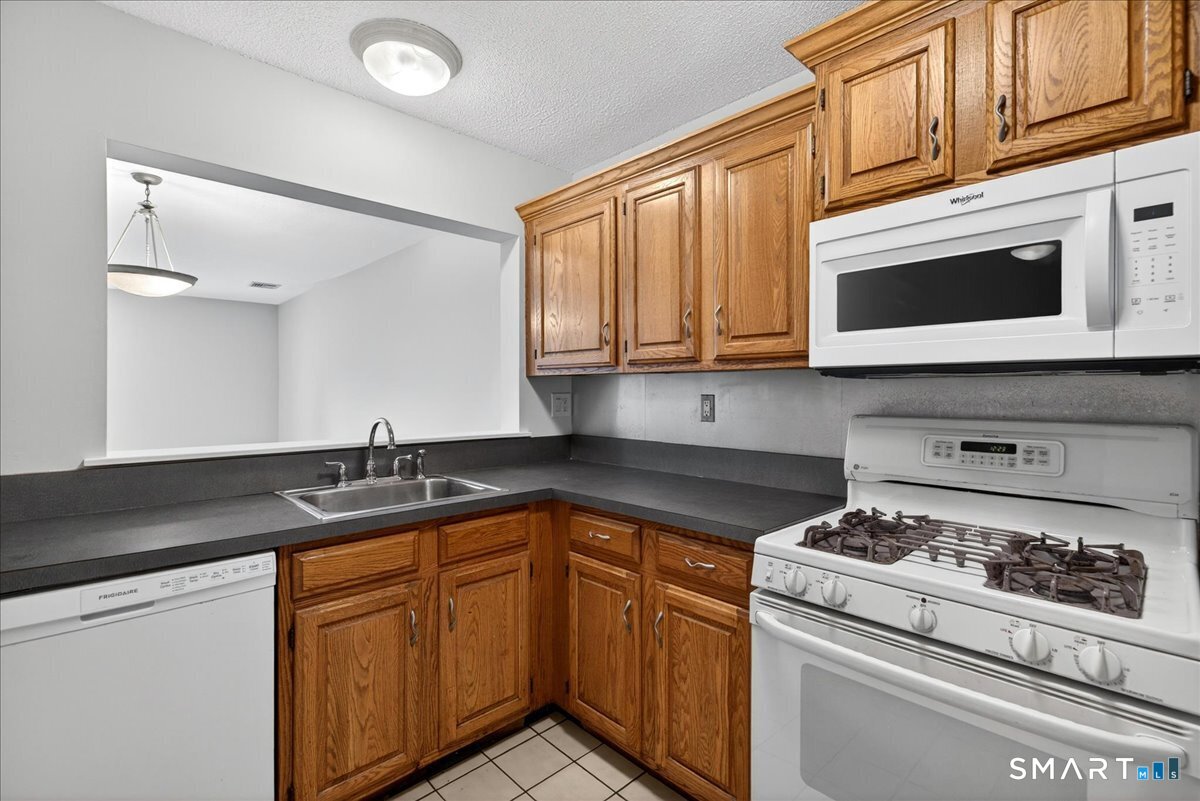 60 Coleman Street East Haven CT 06512