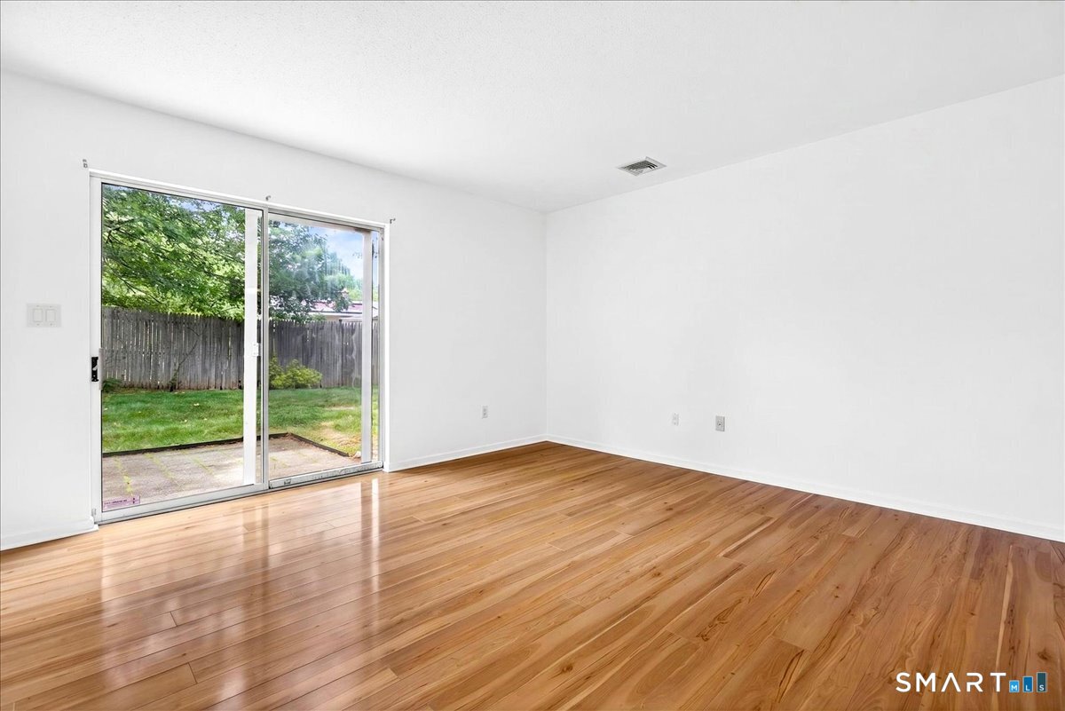 60 Coleman Street East Haven CT 06512