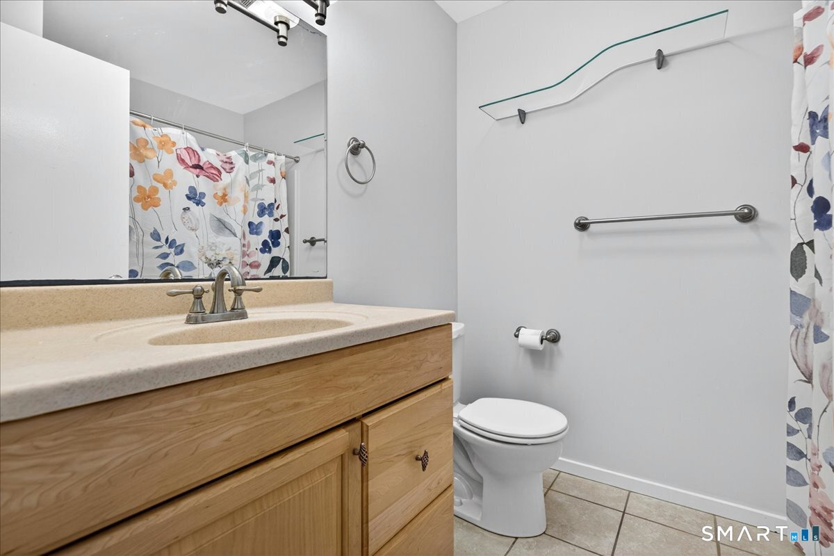 60 Coleman Street East Haven CT 06512