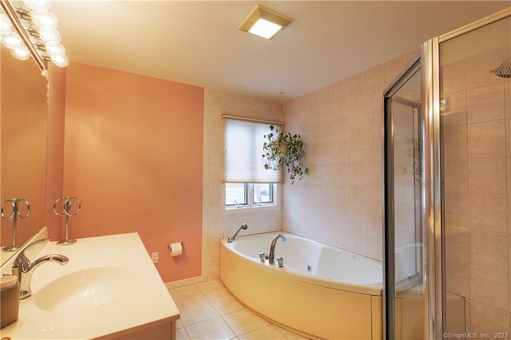 199 Goose Lane Guilford CT 06437