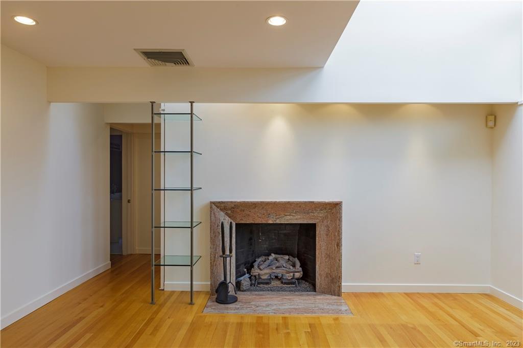 199 Goose Lane Guilford CT 06437