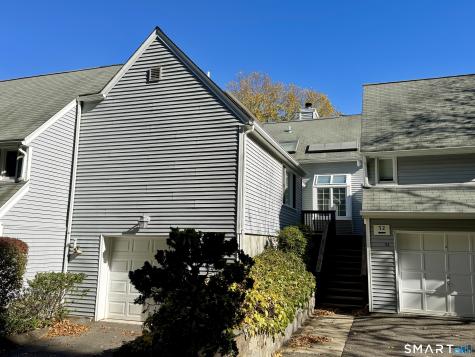 52 Wilton Crest Wilton CT 06897