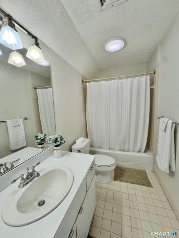 52 Wilton Crest Wilton CT 06897