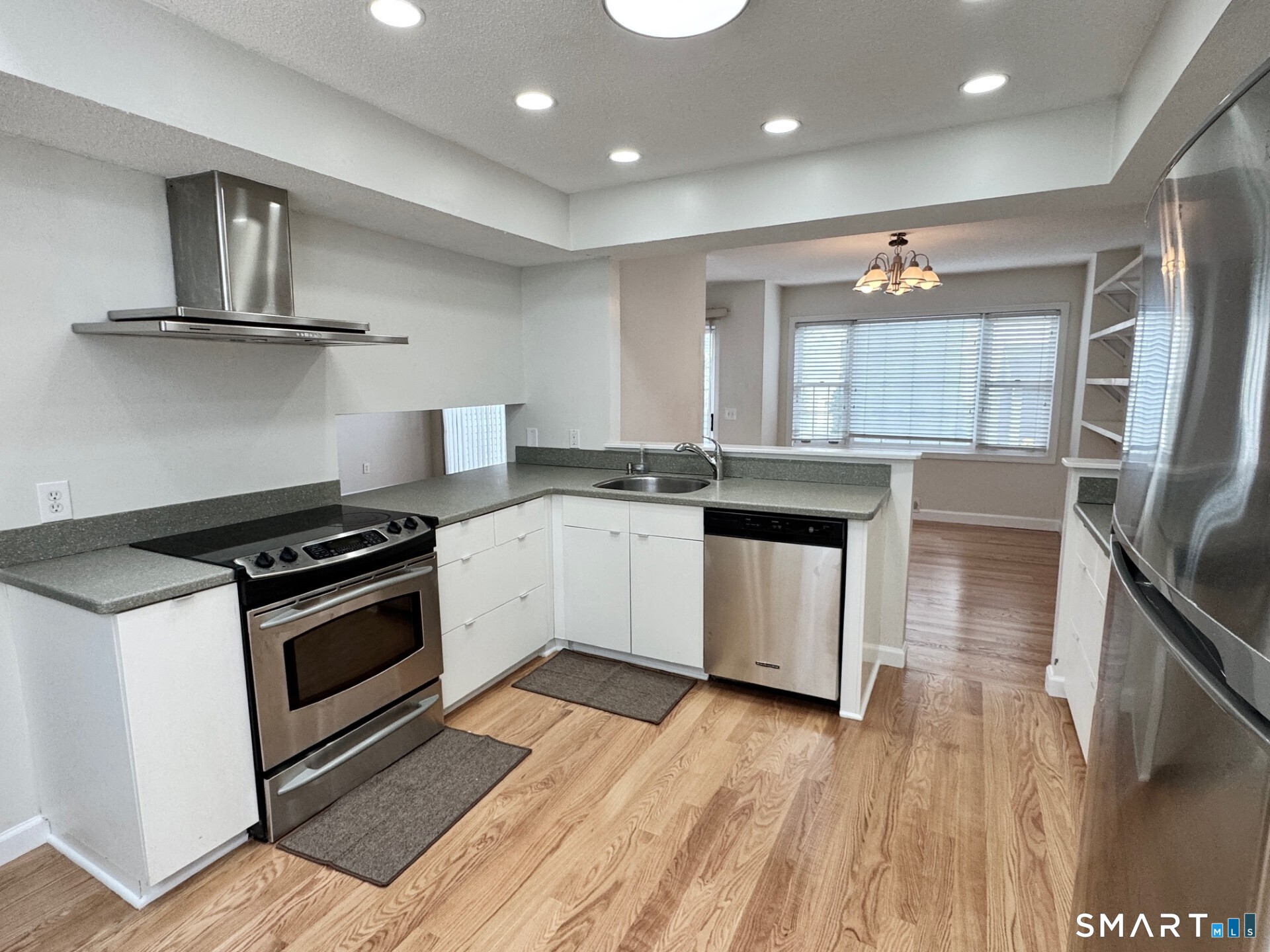 52 Wilton Crest Wilton CT 06897