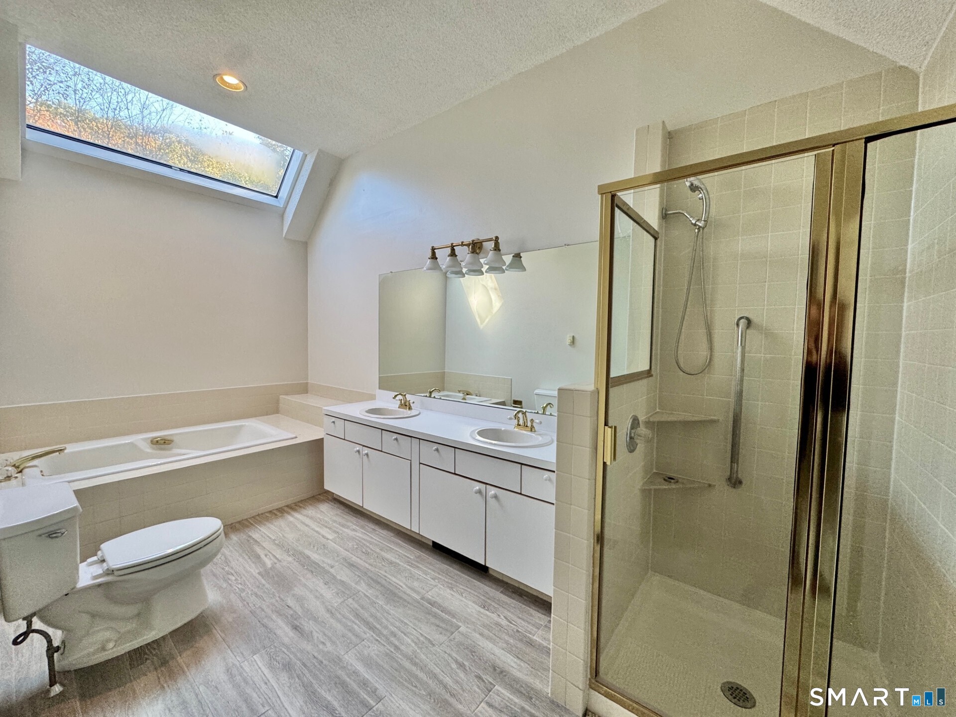 52 Wilton Crest Wilton CT 06897