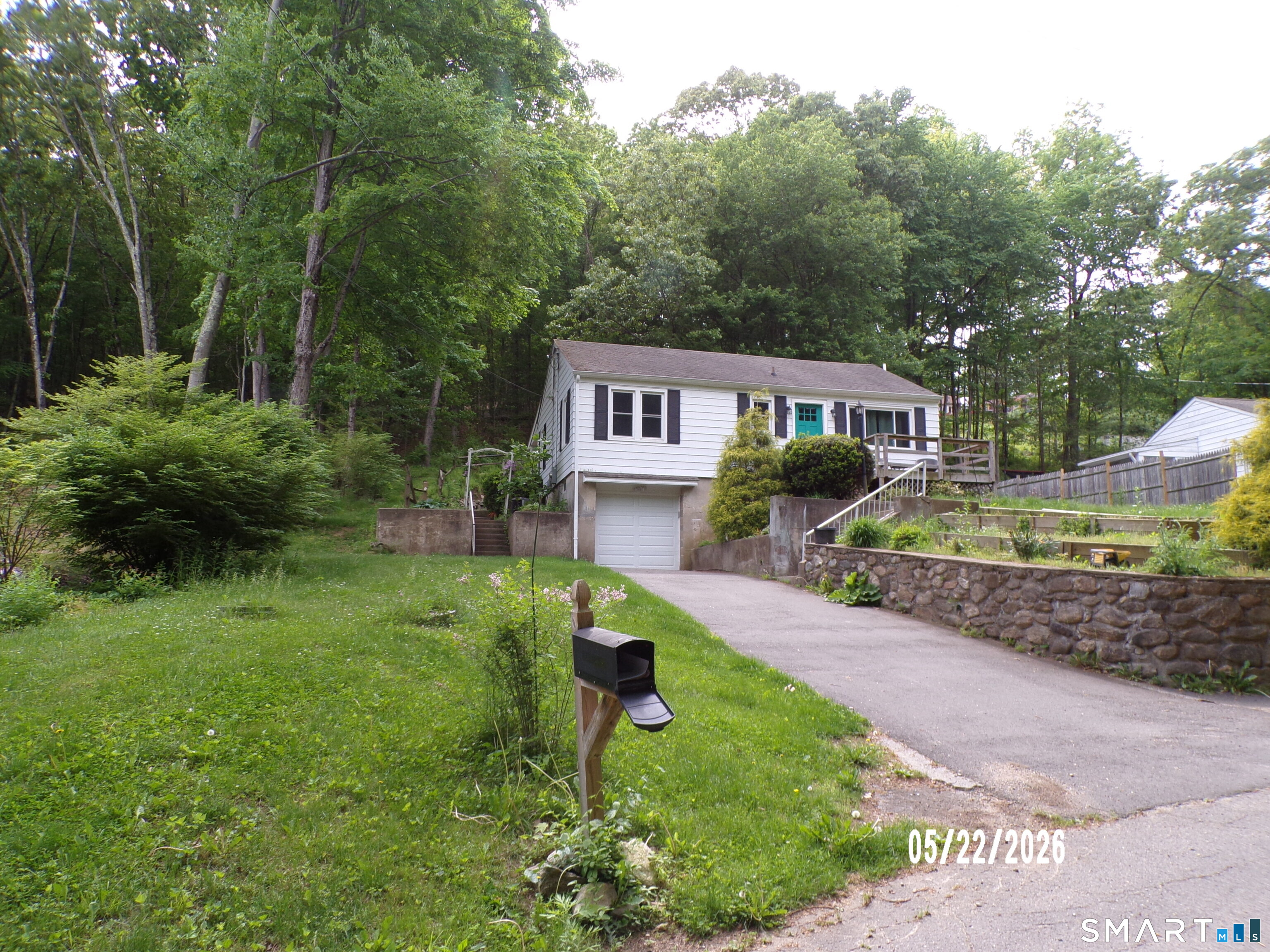 41 Bissell Place Seymour CT 06483