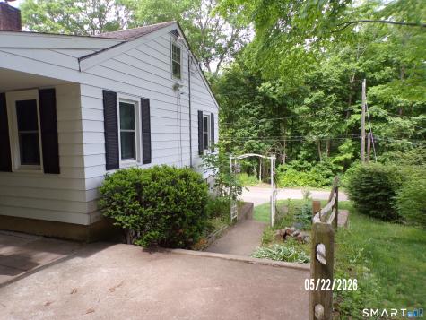 41 Bissell Place Seymour CT 06483