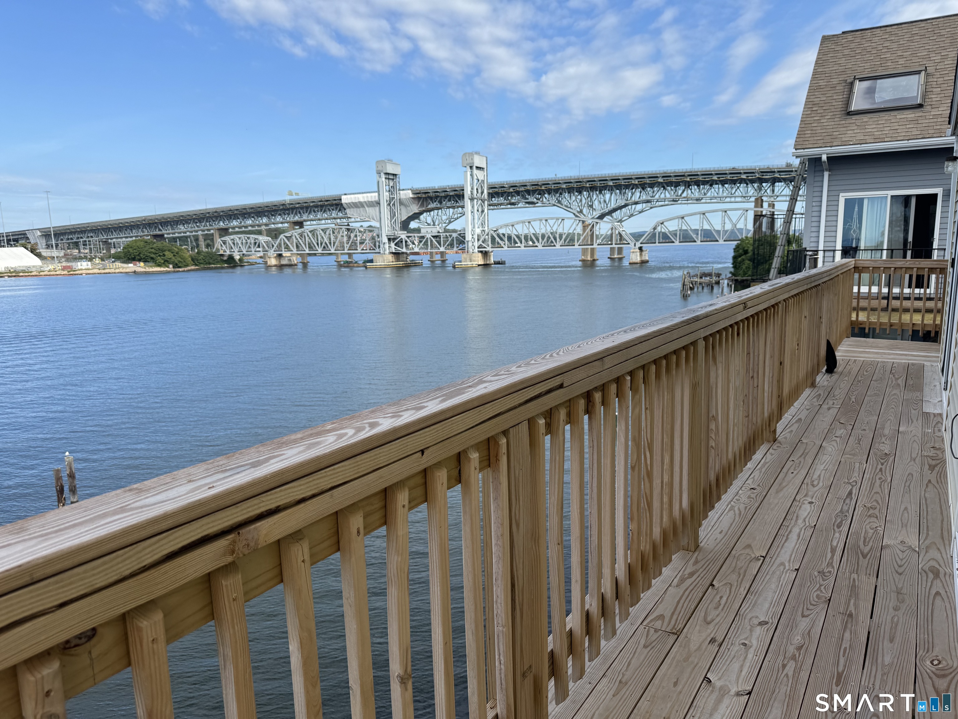 101 Thames Street Groton CT 06340
