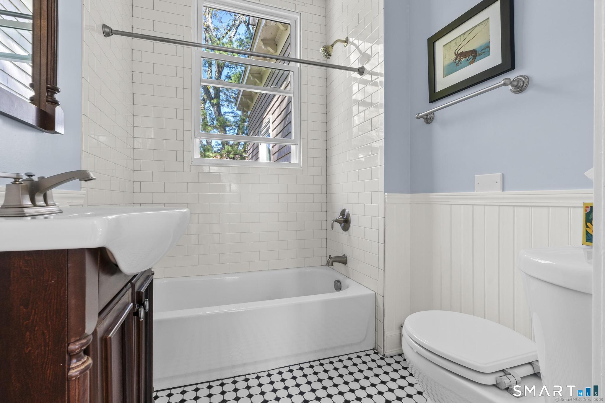 139 Girard Avenue Hartford CT 06105