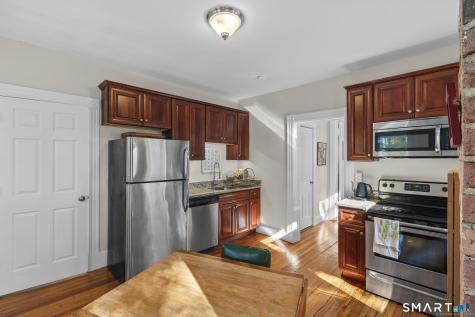 139 Girard Avenue Hartford CT 06105