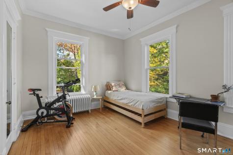 139 Girard Avenue Hartford CT 06105
