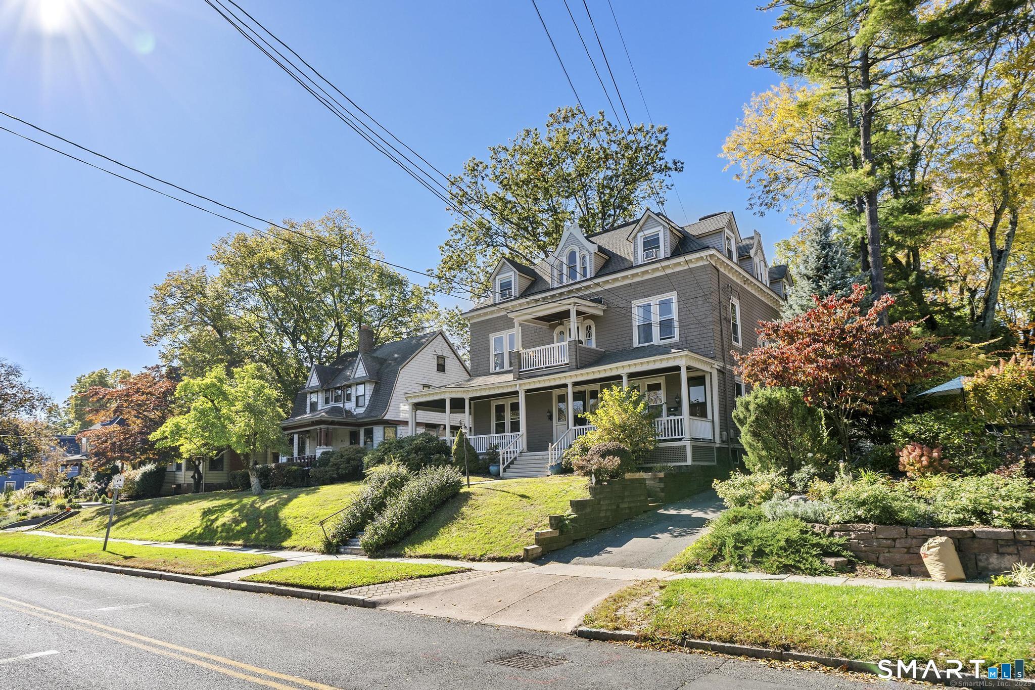139 Girard Avenue Hartford CT 06105