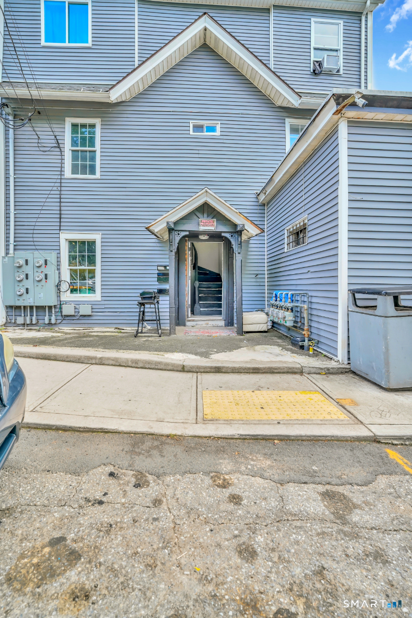 54 High Street Waterbury CT 06704