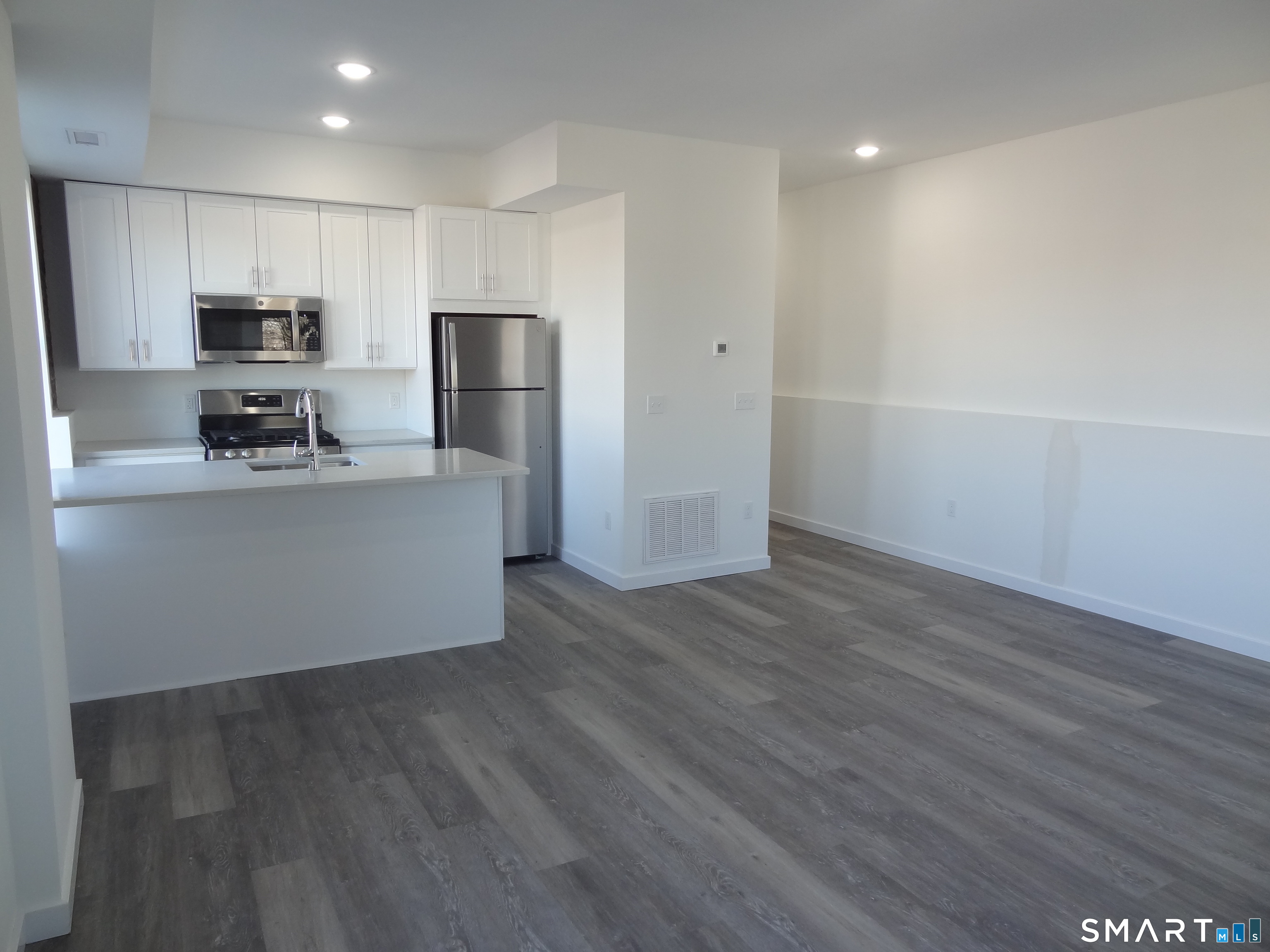 2806 Fairfield Avenue Bridgeport CT 06605