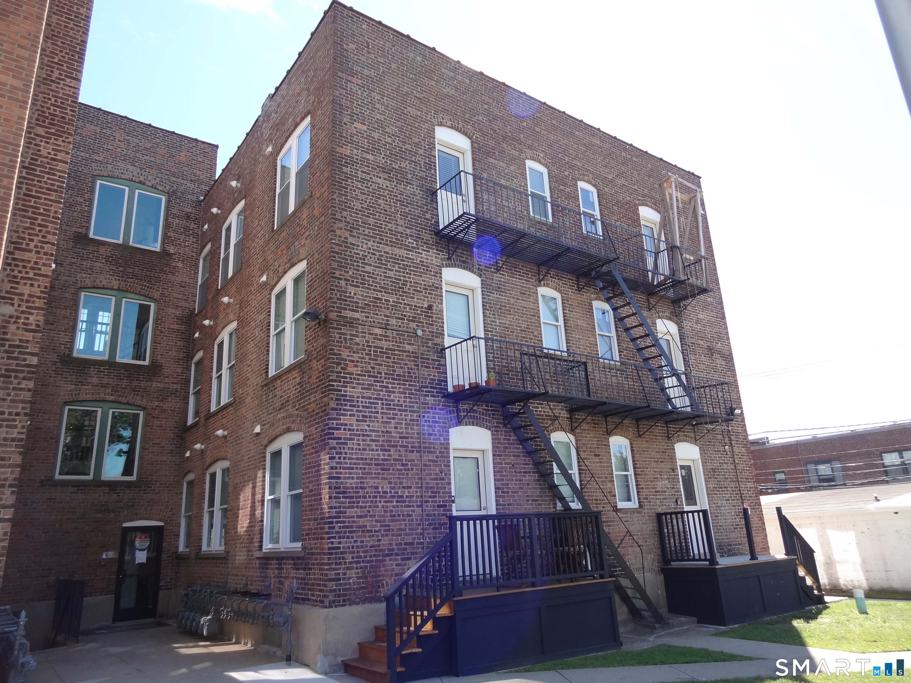 2806 Fairfield Avenue Bridgeport CT 06605
