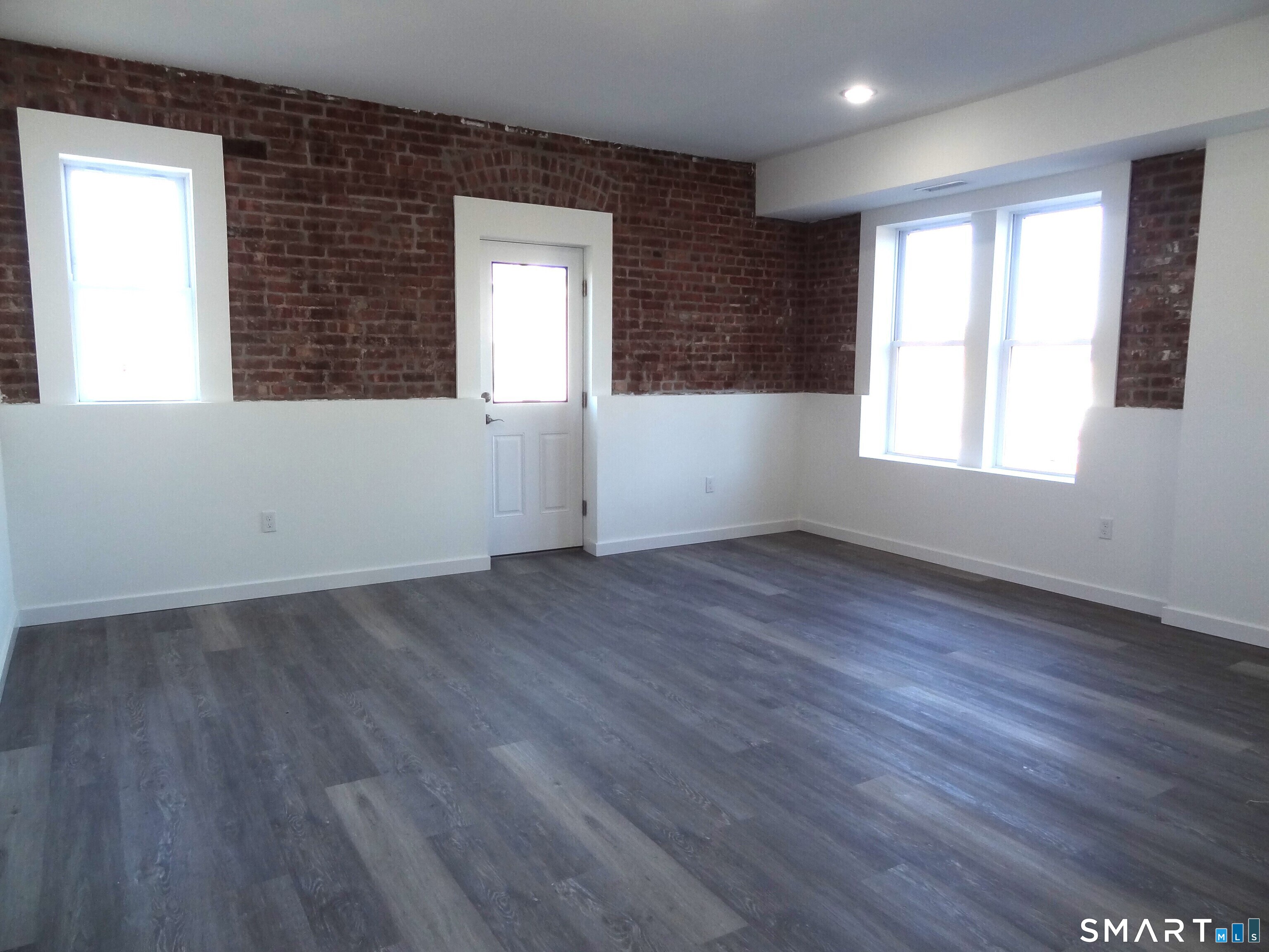 2806 Fairfield Avenue Bridgeport CT 06605