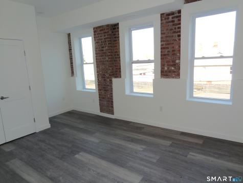 2806 Fairfield Avenue Bridgeport CT 06605