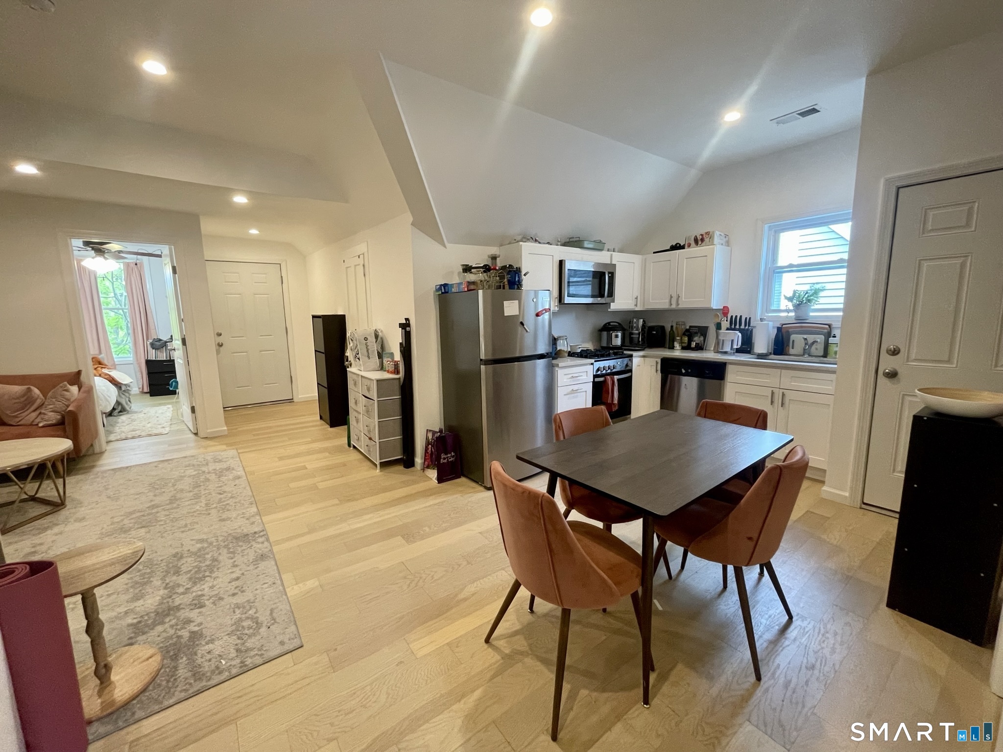 84 Lawrence Street New Haven CT 06511