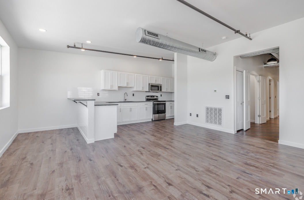 424 Main Street Middletown CT 06457