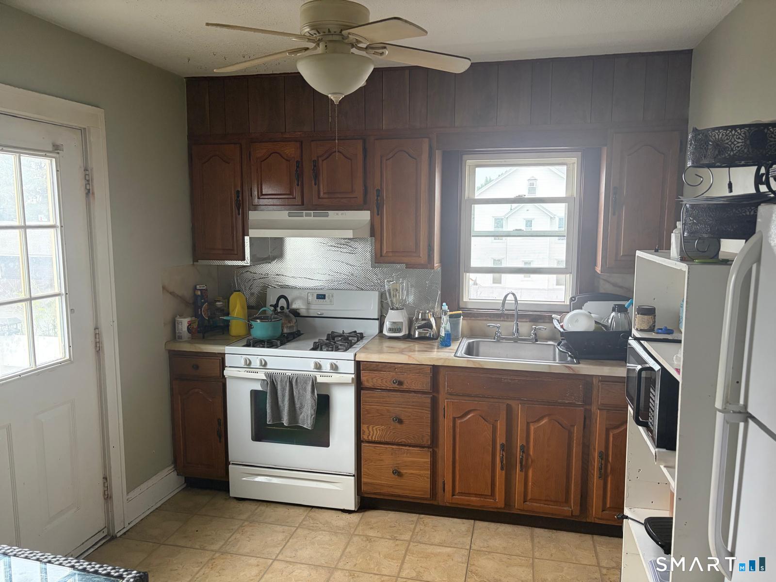 15 Chappelle Street Danbury CT 06810