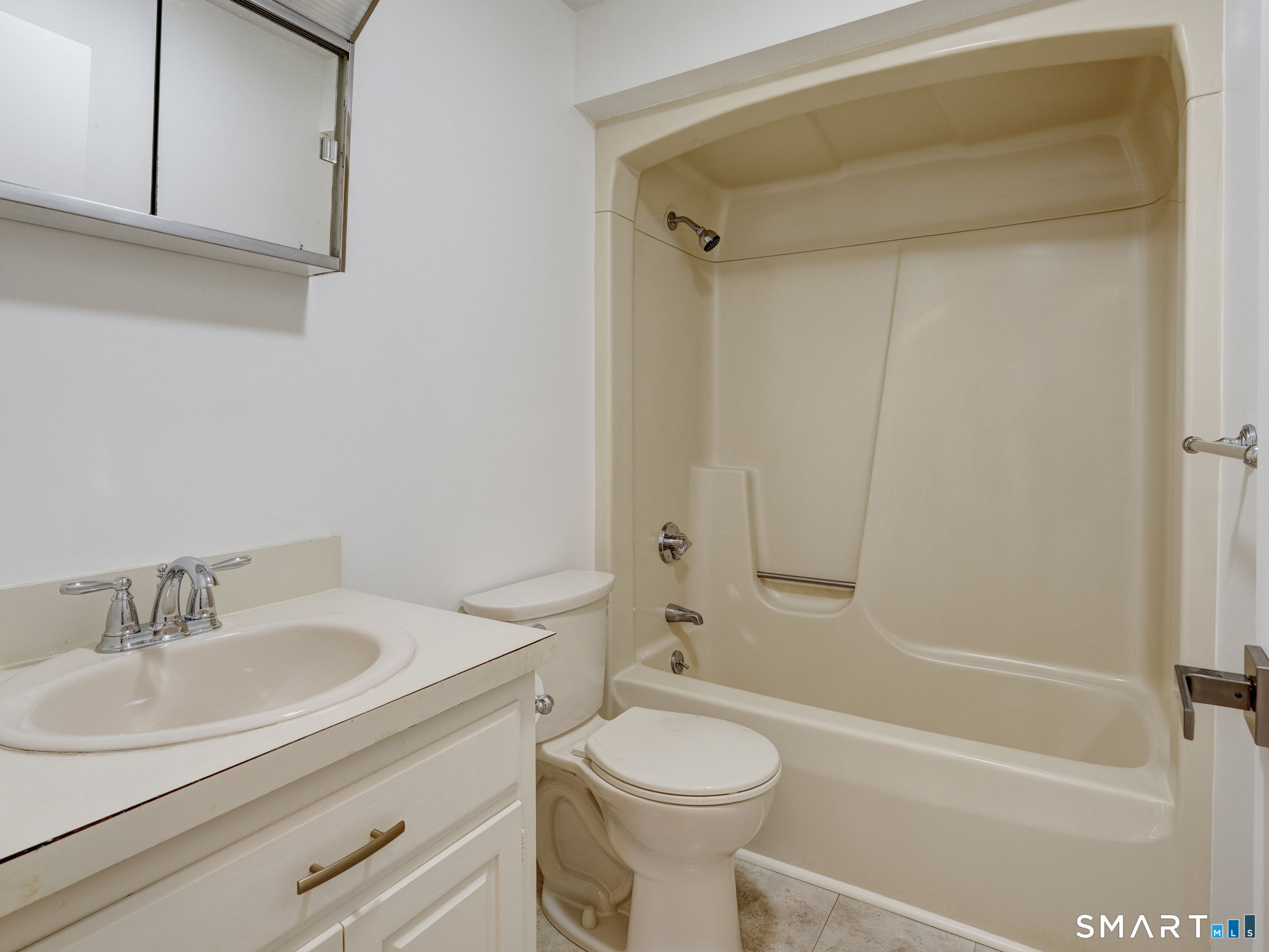 54 Oak Street Middletown CT 06457