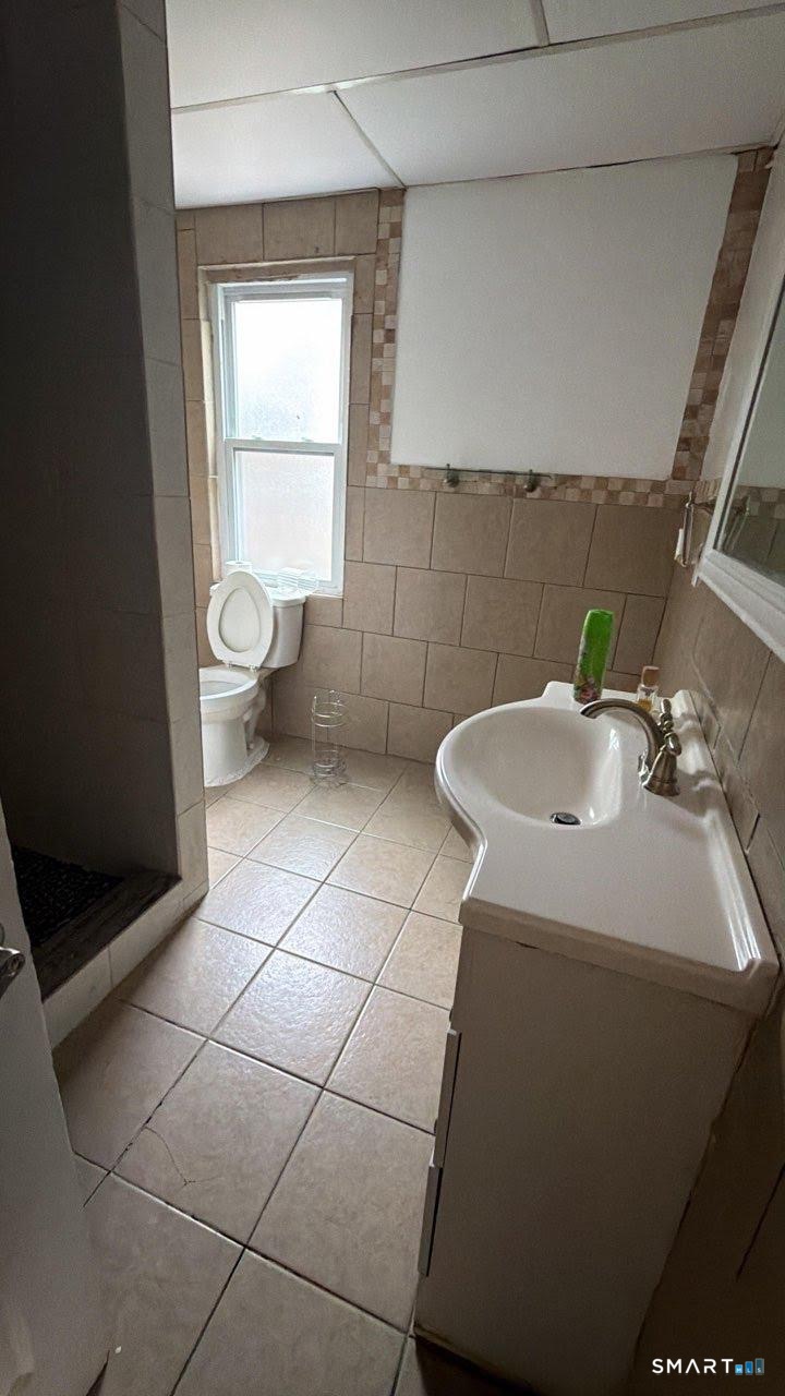 14 Niagara Street Waterbury CT 06705