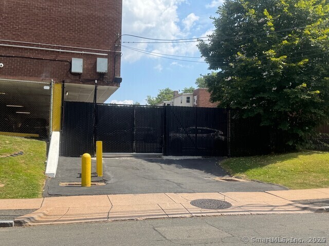 873 West Boulevard Hartford CT 06105